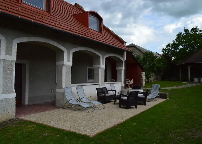 House Apartment Pécsely